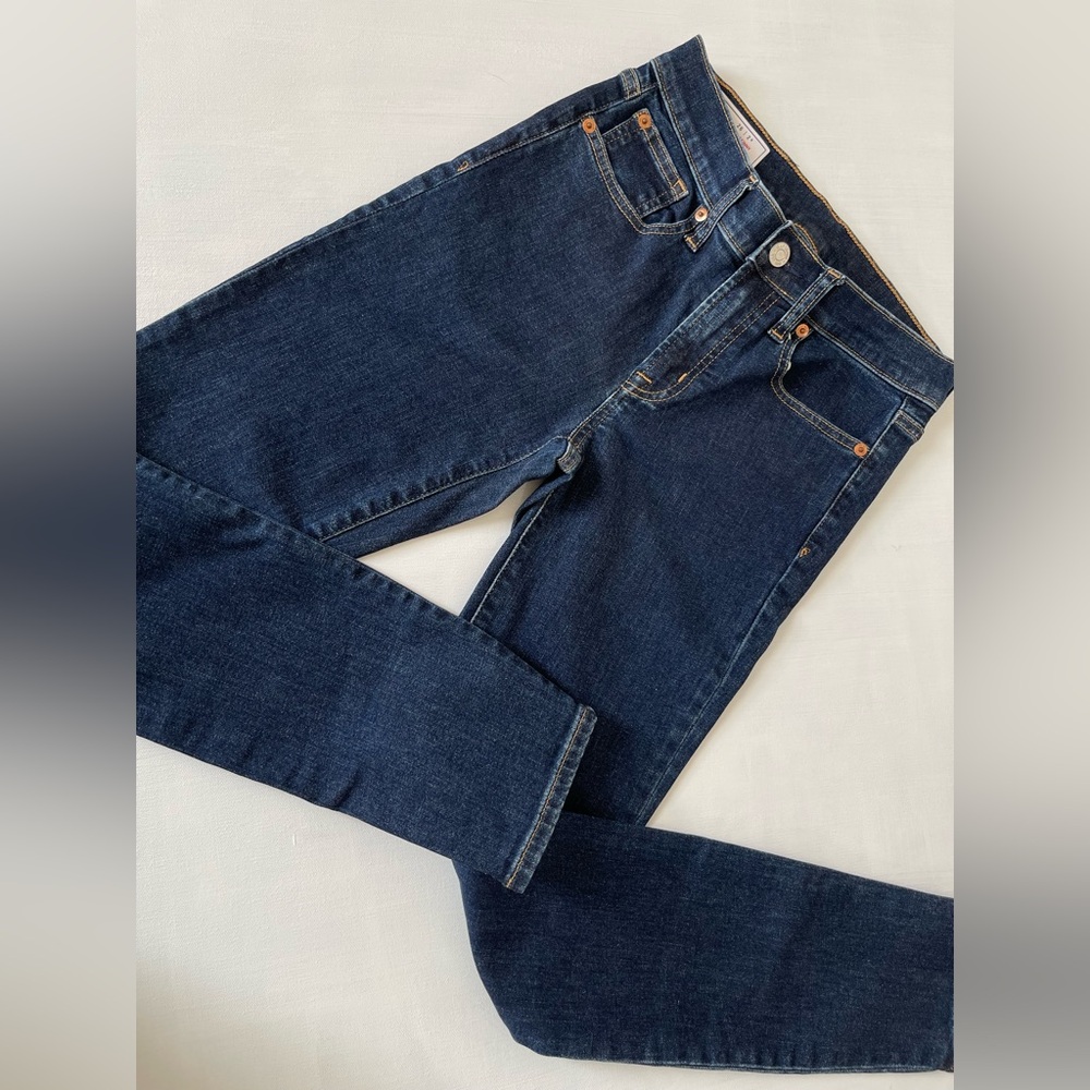 GAP Dark Blue Straight Leg Women's‎ Jeans